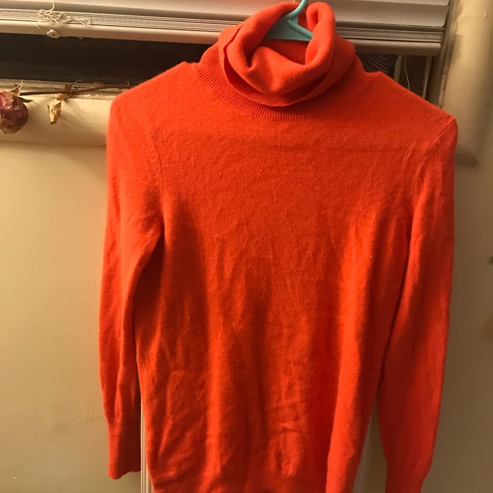 Cashmere sweater
